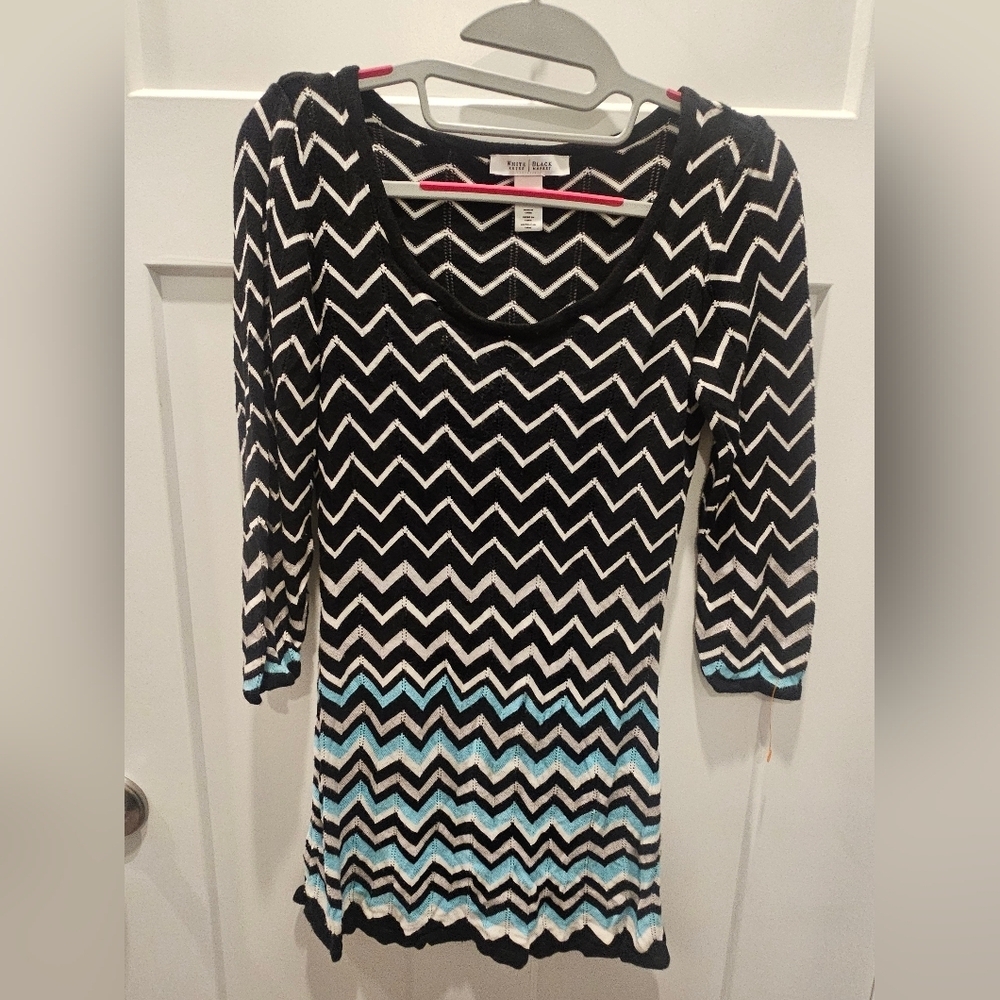 White House Black Market Chevron Knit Tunic Sweater Women’s Small 3/4 Sleeve Sco